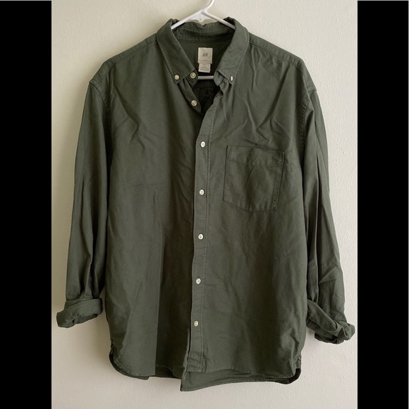 🌵SOLD🌵Olive Button Down Shirt - Picture 1 of 3